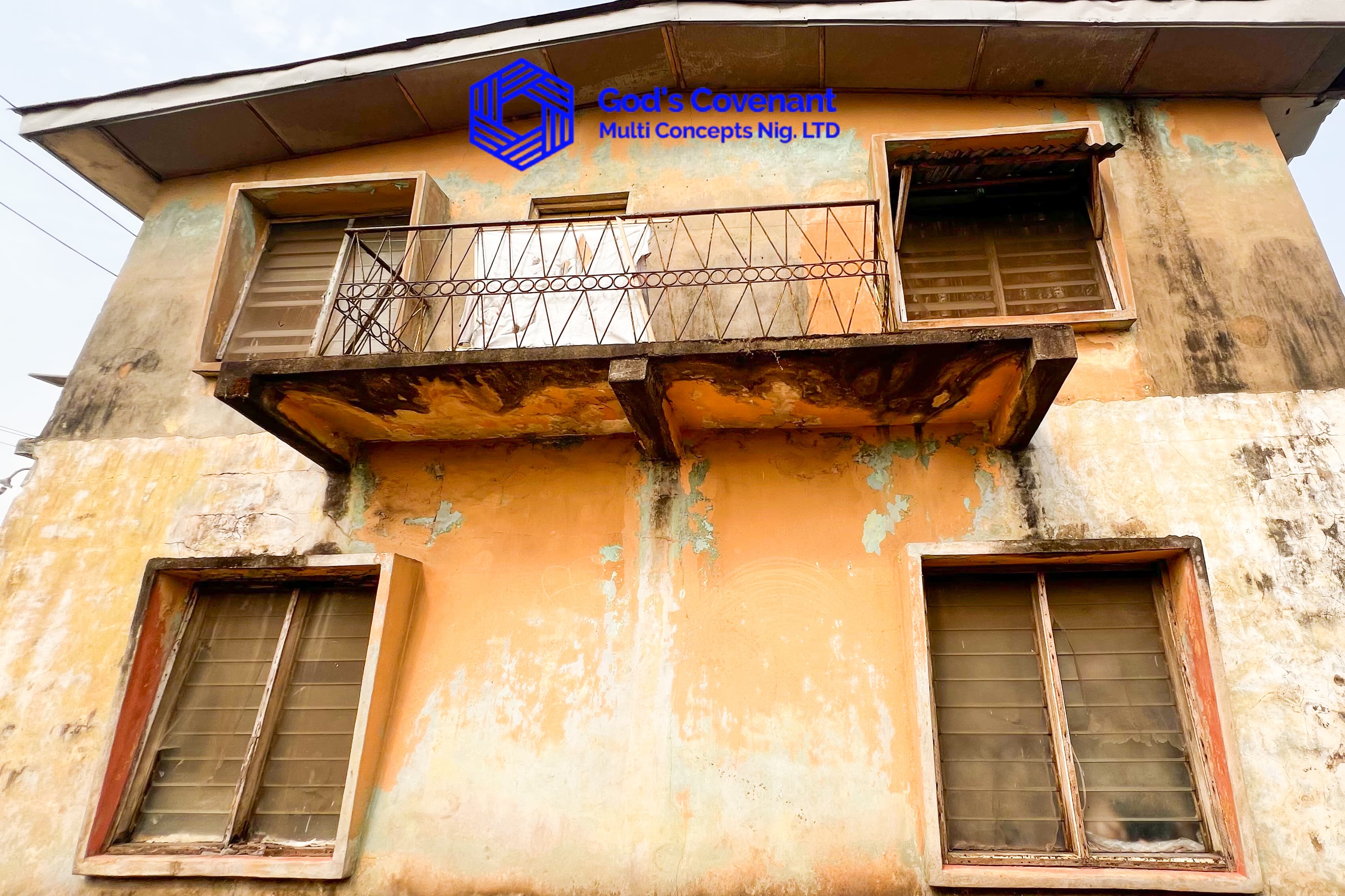 814 sqm land at Akpan Etuk Street Uyo.